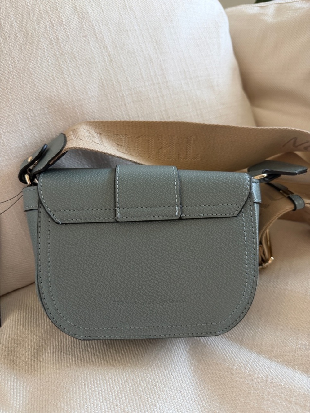 True Religion crossbody bag with gold hardware - Picture 2 of 2